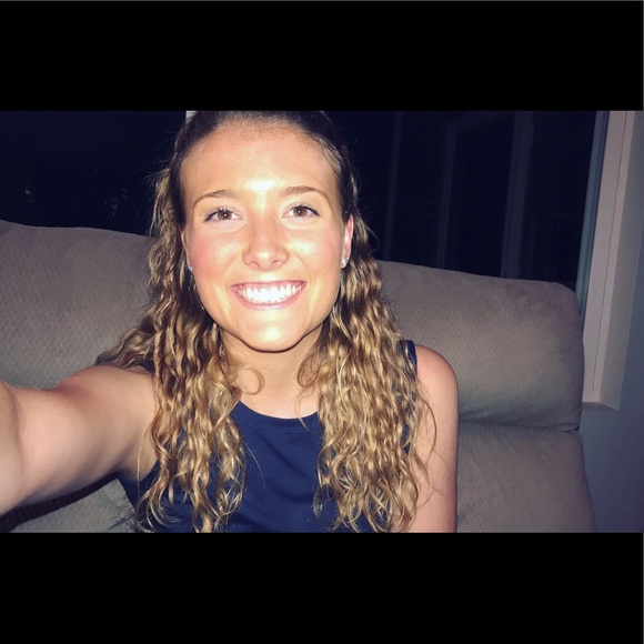 Meet your Posher, Kirsten - Picture 1 of 1